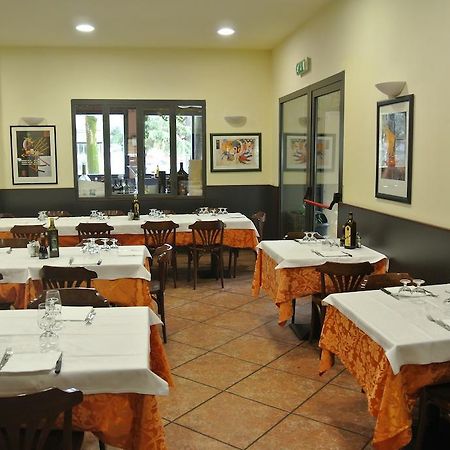 Arlecchino Hotel Castel San Pietro Terme Exterior photo